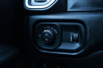 2022 RAM 1500 Big Horn Quad Cab 4x4 6'4' Box