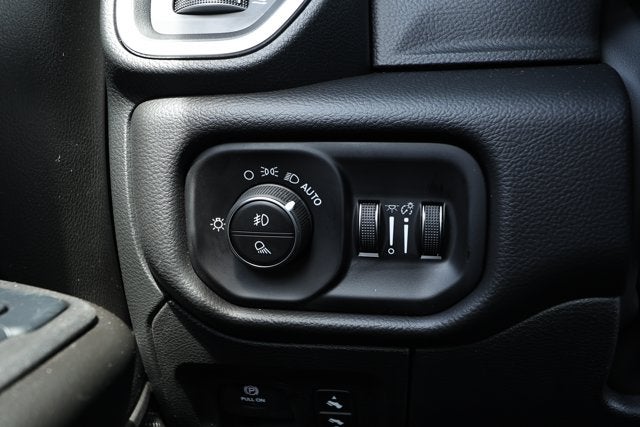 2027 RAM Ram 1500 RAM 1500 BIG HORN CREW CAB 4X4 5'7' BOX