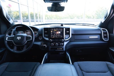 2022 RAM 1500 Big Horn Crew Cab 4x4 5'7' Box