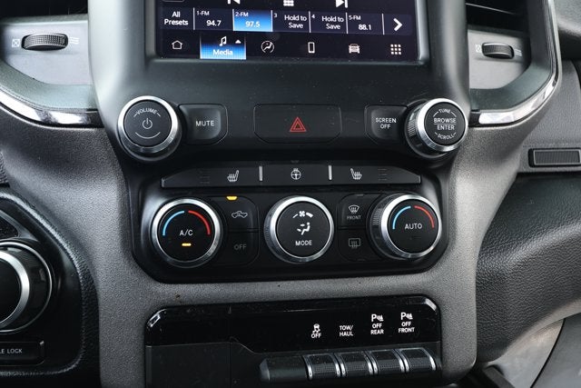2023 RAM 1500 Big Horn Crew Cab 4x4 5'7' Box