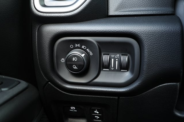 2027 RAM Ram 1500 RAM 1500 BIG HORN CREW CAB 4X4 5'7' BOX