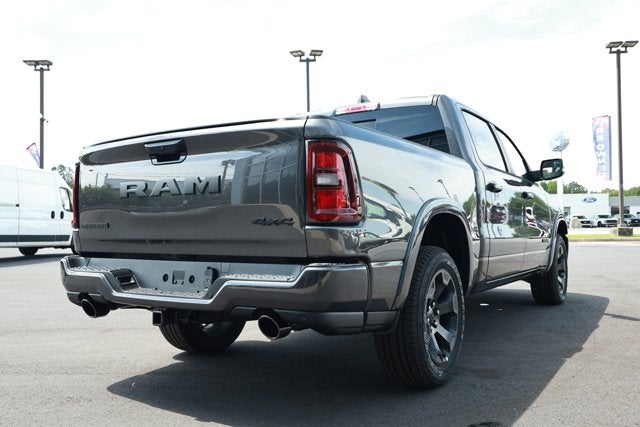 2027 RAM Ram 1500 RAM 1500 BIG HORN CREW CAB 4X4 5'7' BOX