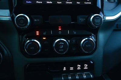 2019 RAM 1500 Big Horn/Lone Star Crew Cab 4x4 5'7' Box