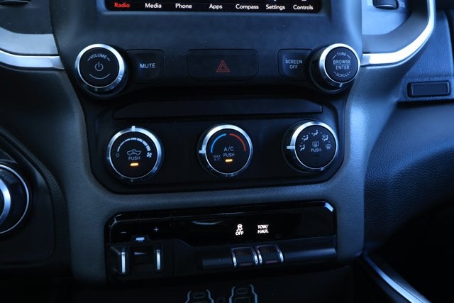 2021 RAM 1500 Big Horn Crew Cab 4x4 5'7' Box