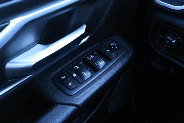 2021 RAM 1500 Big Horn Crew Cab 4x4 5'7' Box