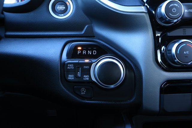 2022 RAM 1500 Big Horn Crew Cab 4x4 5'7' Box