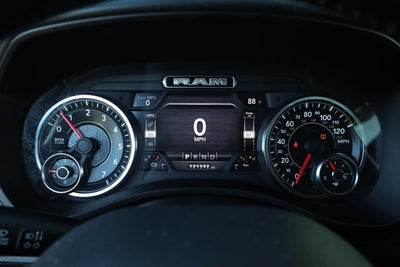 2021 RAM 1500 Big Horn Crew Cab 4x4 5'7' Box