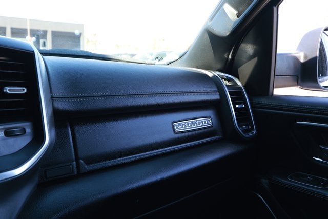 2022 RAM 1500 Laramie Crew Cab 4x4 5'7' Box