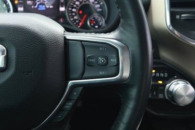 2022 RAM 1500 Laramie Crew Cab 4x4 5'7' Box