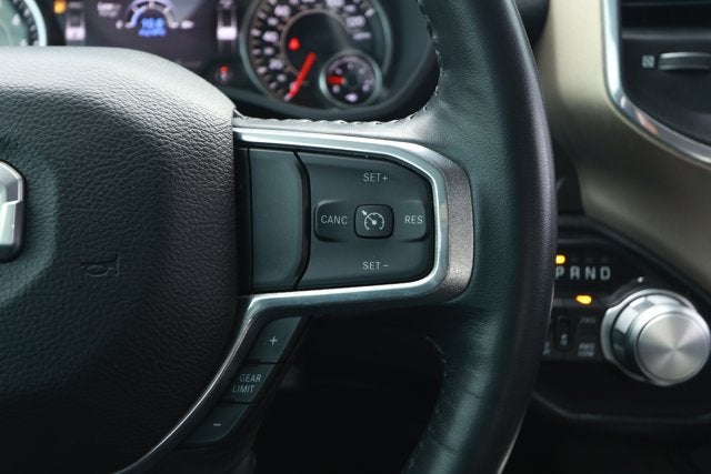 2022 RAM 1500 Laramie Crew Cab 4x4 5'7' Box