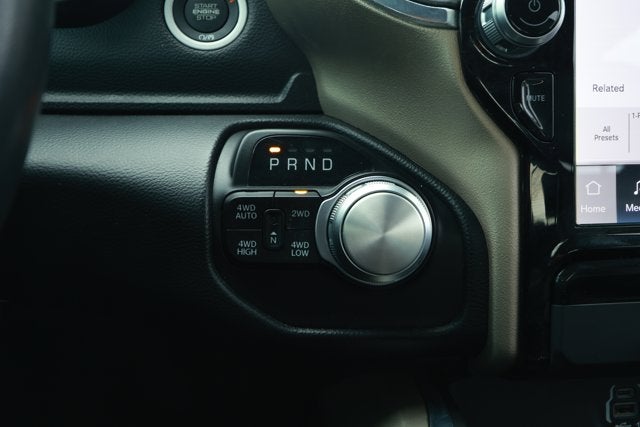 2022 RAM 1500 Laramie Crew Cab 4x4 5'7' Box
