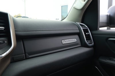 2022 RAM 1500 Laramie Crew Cab 4x4 5'7' Box