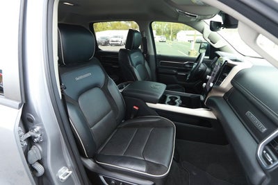 2022 RAM 1500 Laramie Crew Cab 4x4 5'7' Box