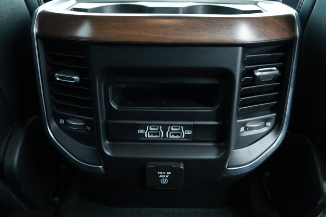 2022 RAM 1500 Laramie Crew Cab 4x4 5'7' Box