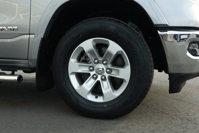 2022 RAM 1500 Laramie Crew Cab 4x4 5'7' Box