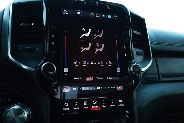 2023 RAM 1500 Laramie Crew Cab 4x4 5'7' Box