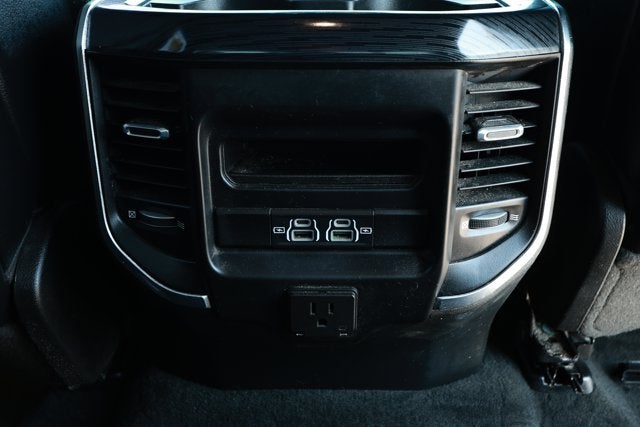 2023 RAM 1500 Laramie Crew Cab 4x4 5'7' Box