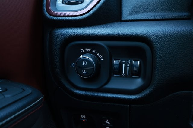 2025 RAM 1500 Rebel Crew Cab 4x4 5'7' Box