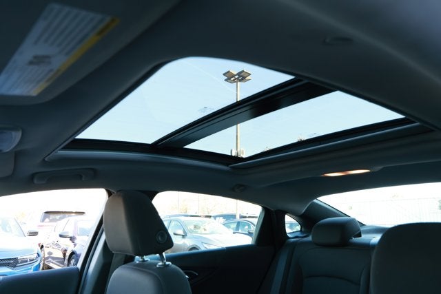 2022 Chevrolet Malibu FWD LT