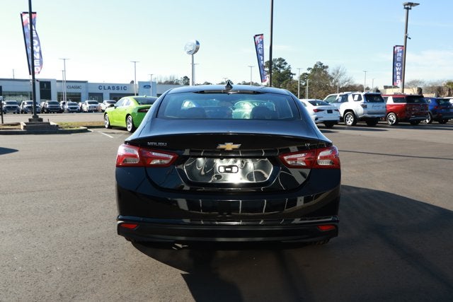 2022 Chevrolet Malibu FWD LT