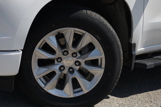 2023 Chevrolet Silverado 1500 2WD Double Cab Standard Bed Custom