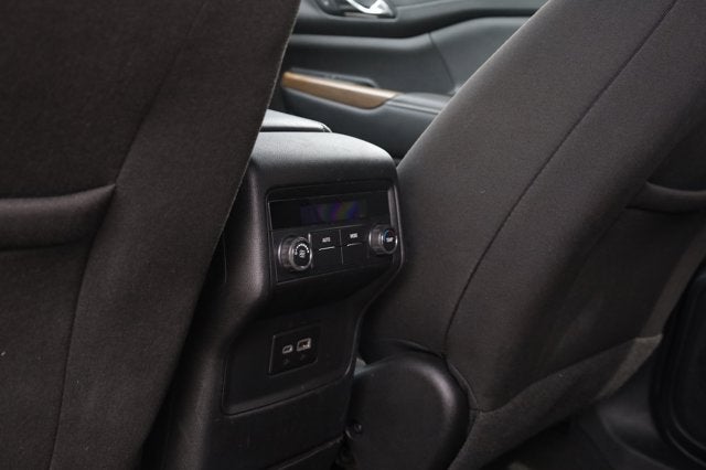 2023 GMC Acadia FWD SLE