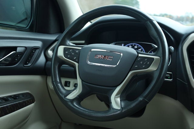 2022 GMC Acadia FWD Denali