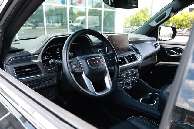 2024 GMC Yukon SLT