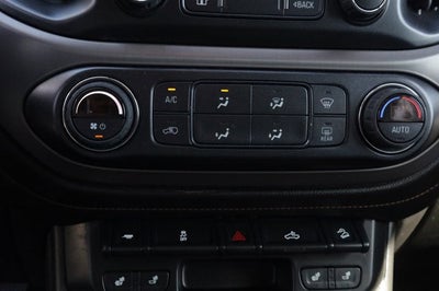2021 GMC Canyon 4WD Crew Cab Short Box AT4 - Cloth