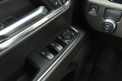 2024 GMC Sierra 1500 2WD Crew Cab Short Box SLT