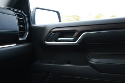 2024 GMC Sierra 1500 2WD Crew Cab Short Box SLT