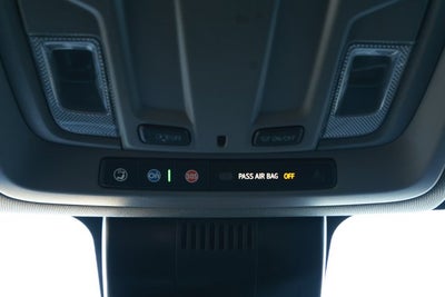 2025 GMC Sierra 1500 2WD Crew Cab Short Box SLT