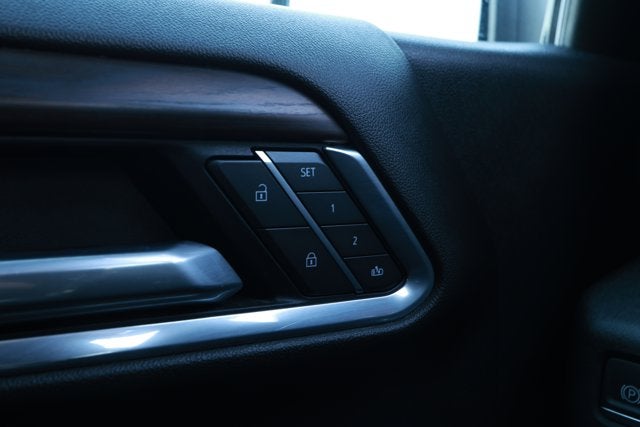 2025 GMC Sierra 1500 2WD Crew Cab Short Box SLT