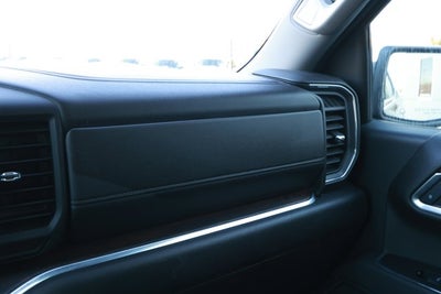 2025 GMC Sierra 1500 2WD Crew Cab Short Box SLT