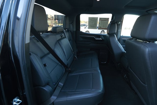 2025 GMC Sierra 1500 2WD Crew Cab Short Box SLT