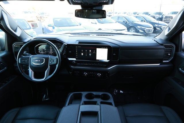 2025 GMC Sierra 1500 2WD Crew Cab Short Box SLT