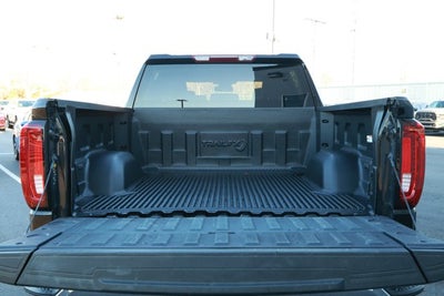 2025 GMC Sierra 1500 2WD Crew Cab Short Box SLT