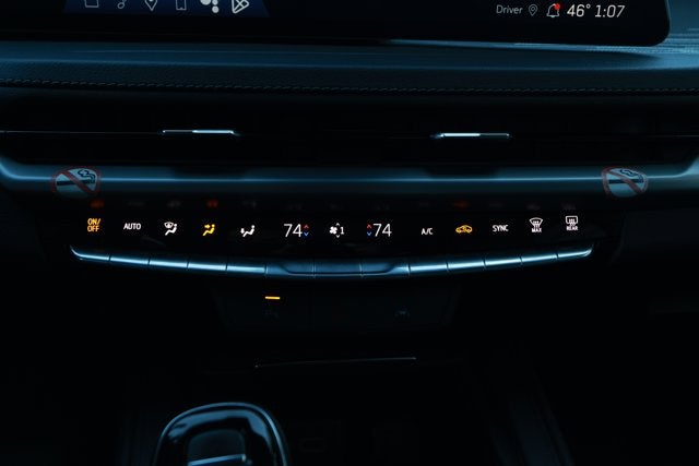 2024 Cadillac XT4 FWD Premium Luxury