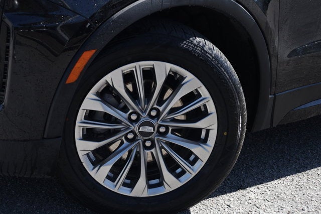 2024 Cadillac XT4 AWD Premium Luxury