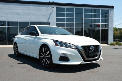 2020 Nissan Altima SR FWD