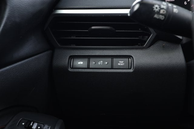 2022 Nissan Altima SR FWD