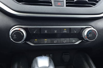 2022 Nissan Altima SR FWD