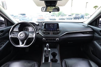 2022 Nissan Altima SR FWD