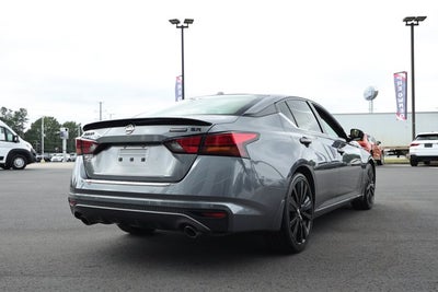 2022 Nissan Altima SR FWD