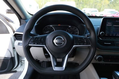 2021 Nissan Altima SV FWD