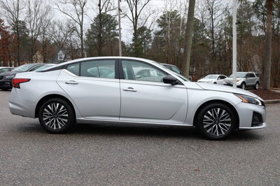 2024 Nissan Altima SV FWD