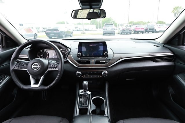 2024 Nissan Altima SV FWD