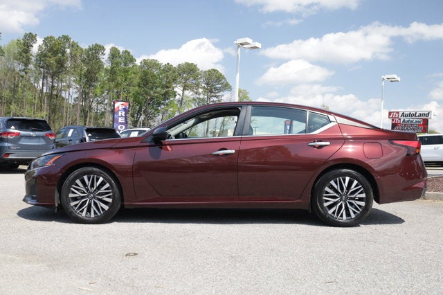 2024 Nissan Altima SV FWD