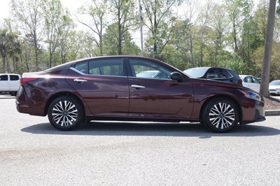 2024 Nissan Altima SV FWD
