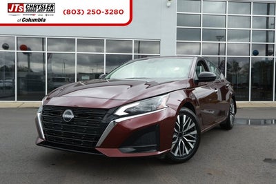 2024 Nissan Altima SV FWD